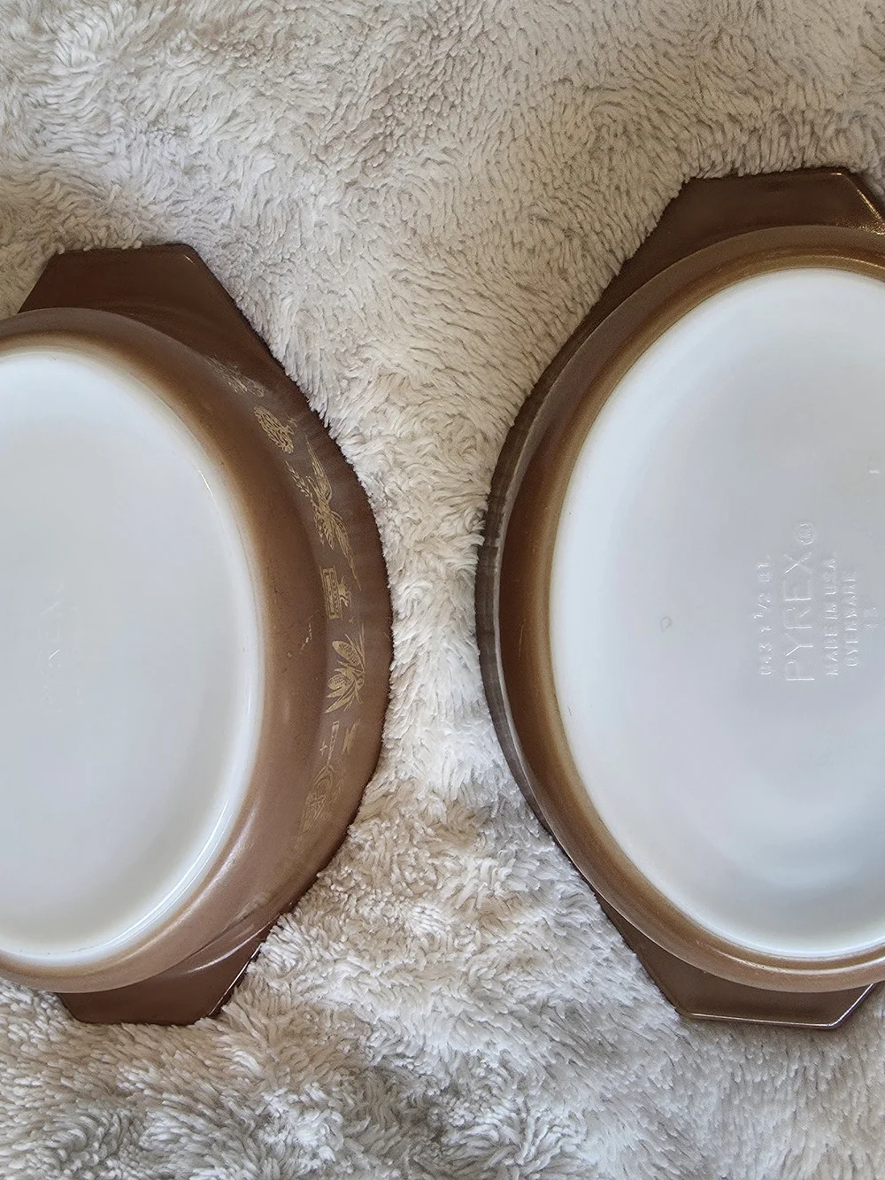 Pyrex Brown Glass Casserole Dishes with Gold Decal Pattern (Set of 2)
